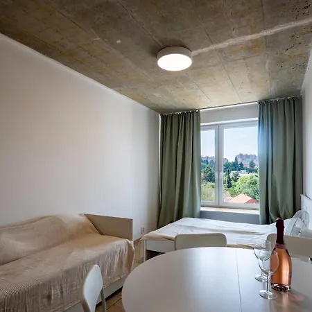 Brand New Penthouse #34 Near Center With Free Parking