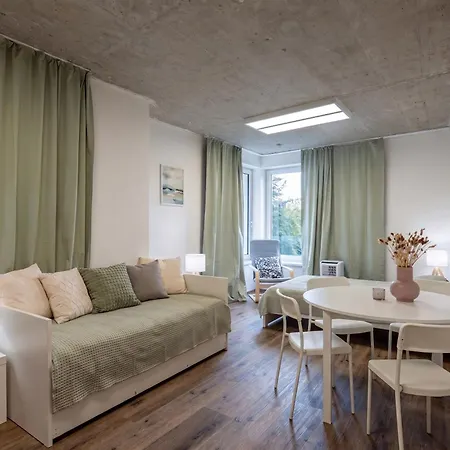Brand New Penthouse #34 Near Center With Free Parking 프라하